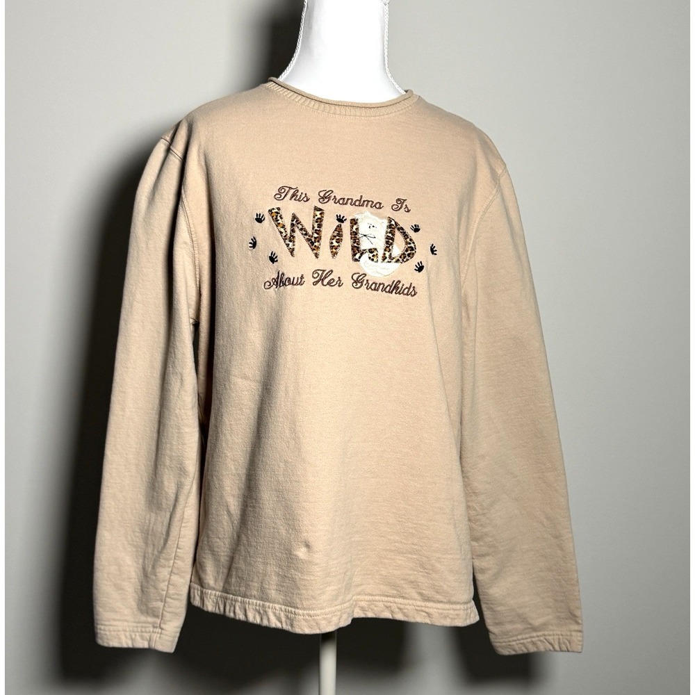 Grandma Is Wild Graphic Sweatshirt Neutral Beige Novelty‎ Pullover S/M Kitty Cat